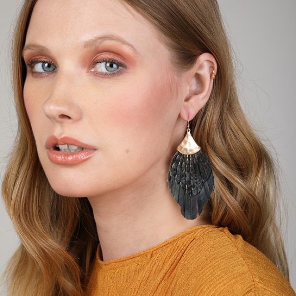 LAST ONE‼️ Layered Leather Leaf Earrings - Picture 2 of 4